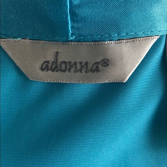 Turquoise Robe - Picture 8 of 8